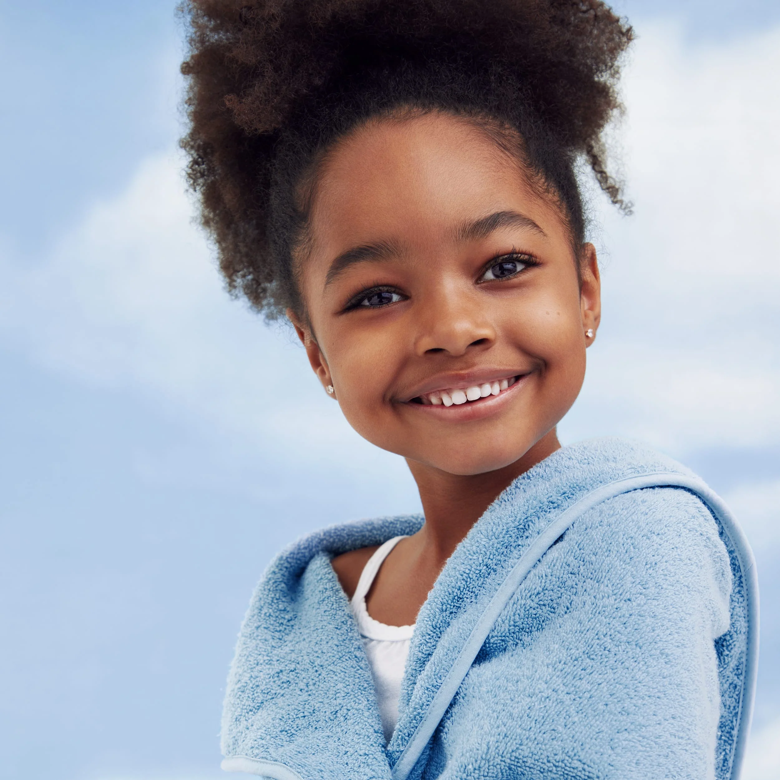 Hooded Bath Towel - Image 3