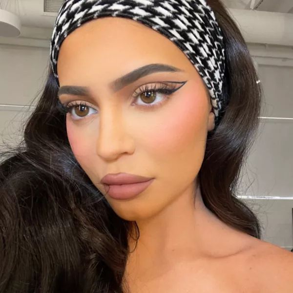 Matte Lip Kit - Image 12