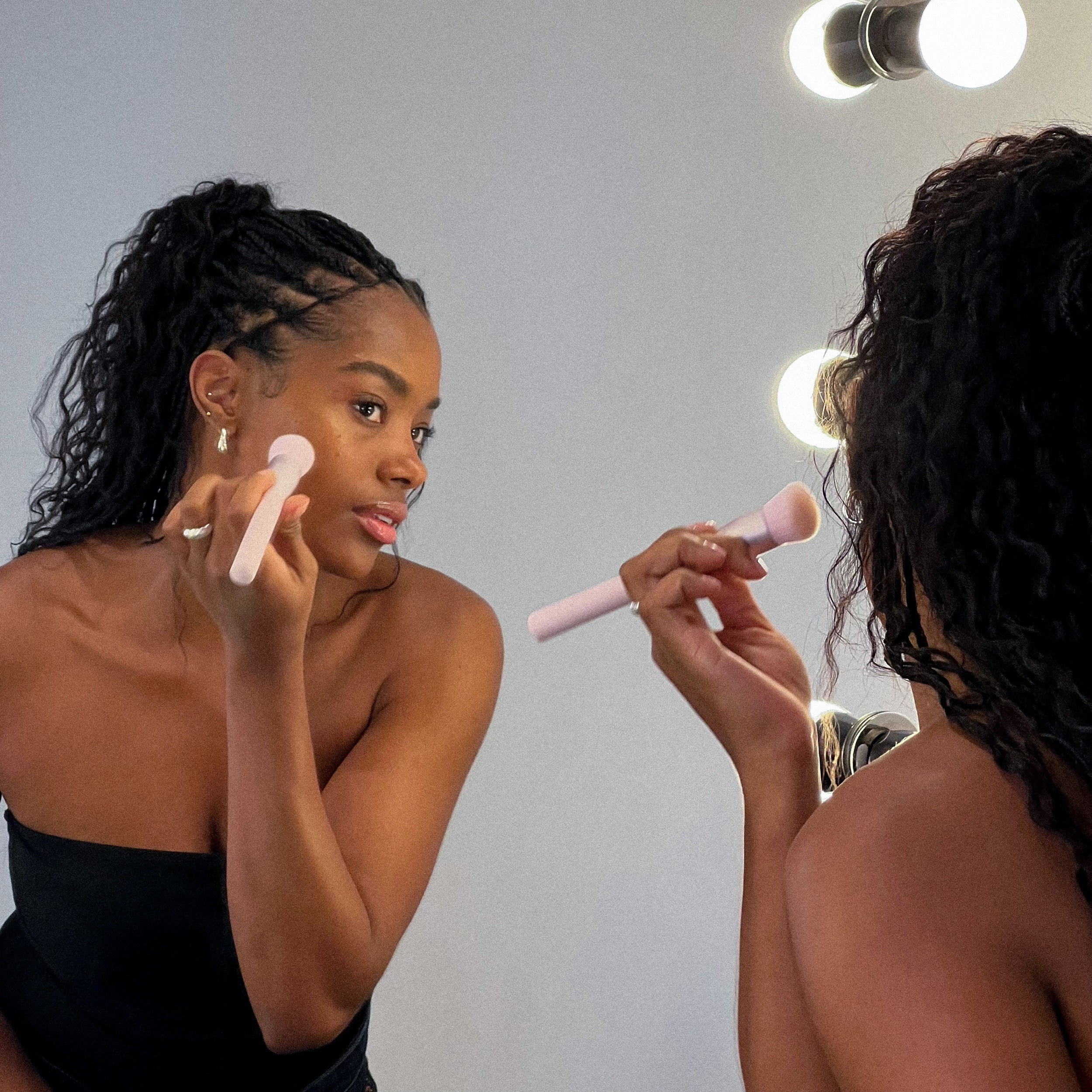 Power Plush Foundation & Brush Duo - Image 8