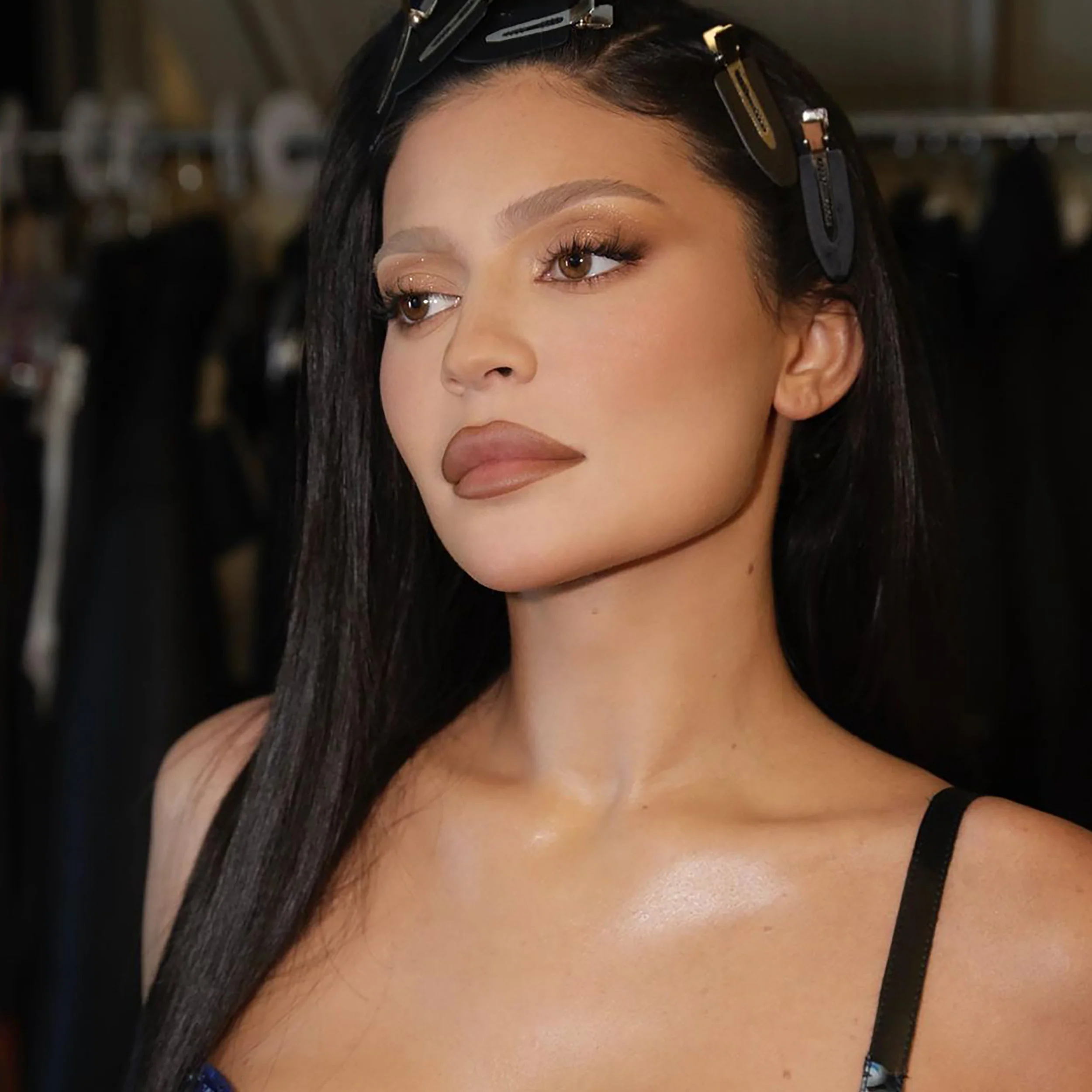 Pressed Blush Powder - Image 22